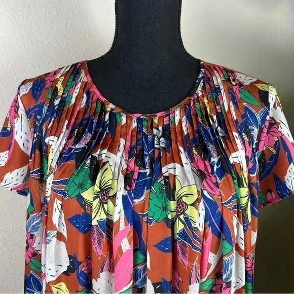 Anthropologie DOLAN Women’s Left Coast Pleated Short Sleeve Floral Blouse Medium - Picture 15 of 16
